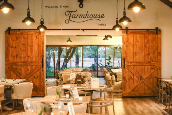 På billedet ses objektet Otjiwa Safari Lodge beliggende i byen Otjiwarongo.