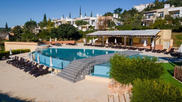 Vale da Ribeira 2BDR House W/ Pool by LovelyStay, Portimão