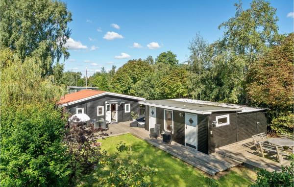 Kuvassa näkyy kohde 2 Bedroom Awesome Home In Vordingborg, joka sijaitsee kaupungissa Næs.