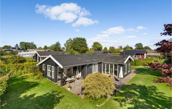 照片显示了位于Malling市的3 Bedroom Stunning Home In Malling物件。