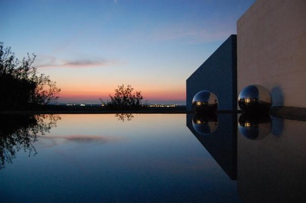 A la foto es mostra l'objecte Calcebianca situat a la ciutat de Ostuni.