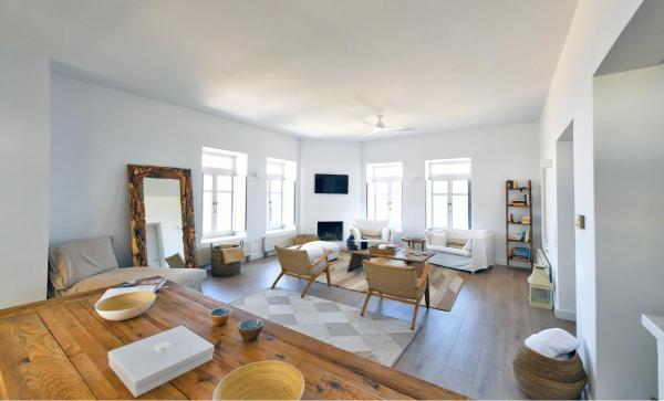 A la foto es mostra l'objecte Luxurious modern villa with a fantastic sea view situat a la ciutat de Spathi .