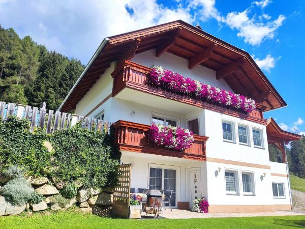 Nella foto è visibile l'oggetto Ferienwohnung Michaela situato nella città di Flattach.