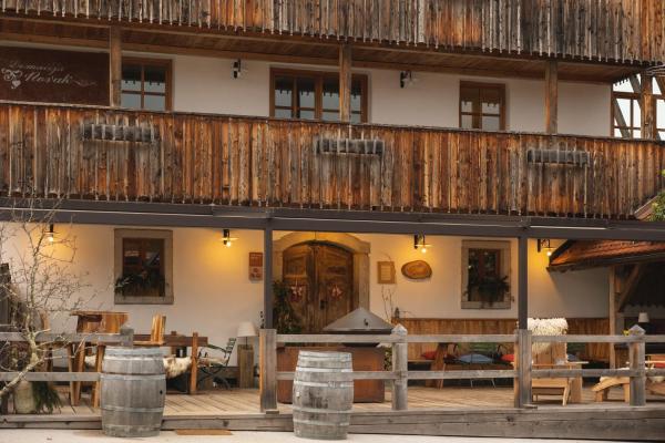 Na foto é possível ver o objeto Guesthouse Novak localizado na cidade de Dvor.