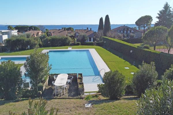Auf dem Foto ist das Objekt Residence Moniga Porto 1-08 by Wonderful Italy in der Stadt Moniga del Garda zu sehen.
