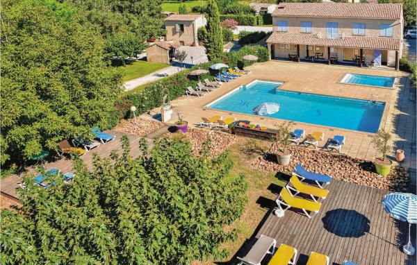 Na zdjęciu widoczny jest obiekt Amazing Home In Raphèle-Lès-Arles położony w mieście Raphèle.