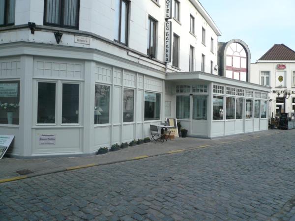 På billedet ses objektet Hotel La Barakka beliggende i byen Werkstede.