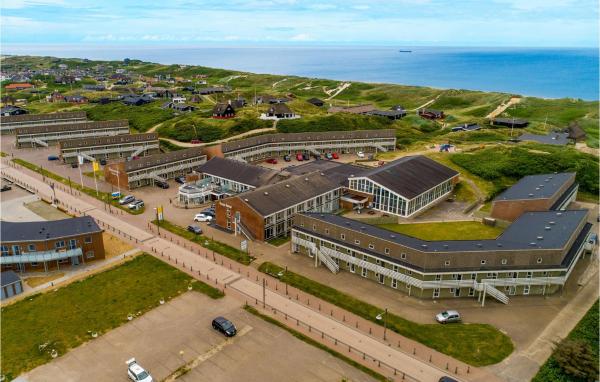Na fotografii je vidět objekt 3 Bedroom Cozy Apartment In Ringkøbing nacházející se ve městě Ringkobing.