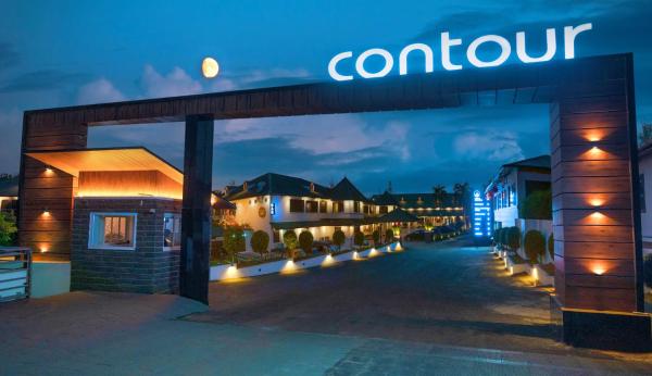 På bildet vises objektet Contour Backwaters Hotel Resort & Convention Centre som ligger i byen Rāmankari.