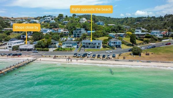 En la foto se muestra el objeto Beach Front Resort! ubicado en la ciudad de Maraetai.