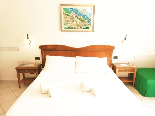 A la foto es mostra l'objecte NINO'S IN NOCELLE situat a la ciutat de Positano.