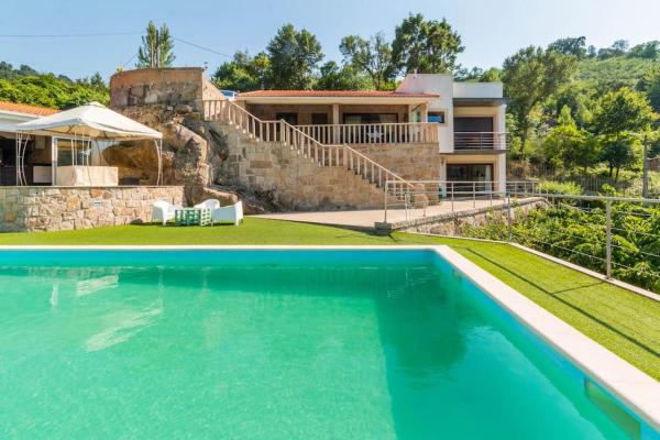 På billedet ses objektet Casa da Barragem Douro beliggende i byen Cinfães.