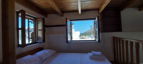 Photo 8 : ΚΑΦΕΝΕΣ