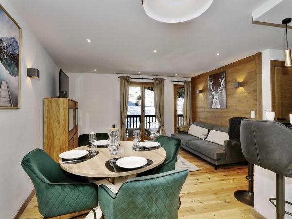 A la foto es mostra l'objecte Appartement rénové 42m² - 4 pers - Courchevel 1550, Sud, skis aux pieds, proche centre, parking inclus - FR-1-631-121 situat a la ciutat de Courchevel.