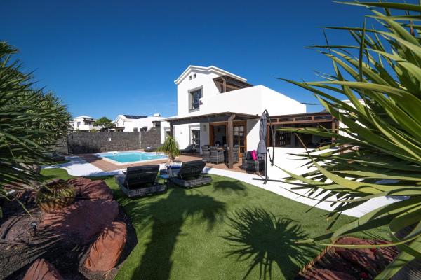 Beautiful Lanzarote Villa 3 Bedrooms Villa Irlanda Private Pool & Only 400m From The Sea Playa Blanca - Playa Blanca