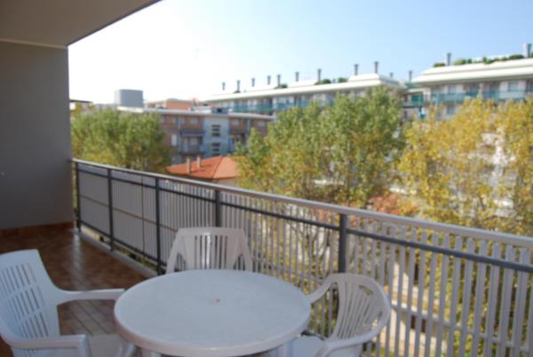 Photo 5 : Beachside flat with large balcony - Beahost