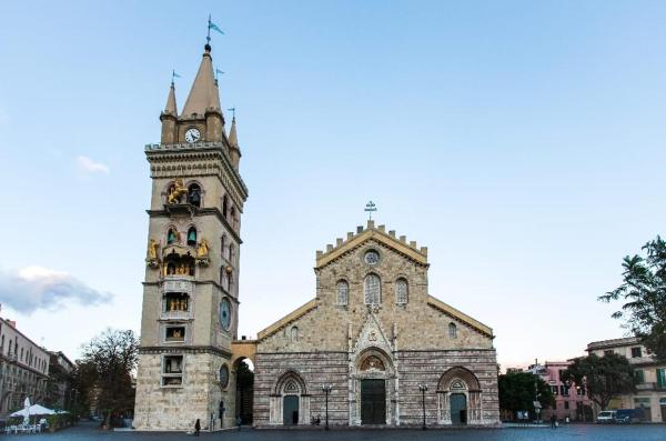 Na fotografii je vidět objekt App C Duomo Messina nacházející se ve městě Messina.
