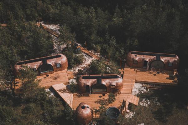 Auf dem Foto ist das Objekt HOIA Nature Spa in der Stadt Suure-Rootsi zu sehen.