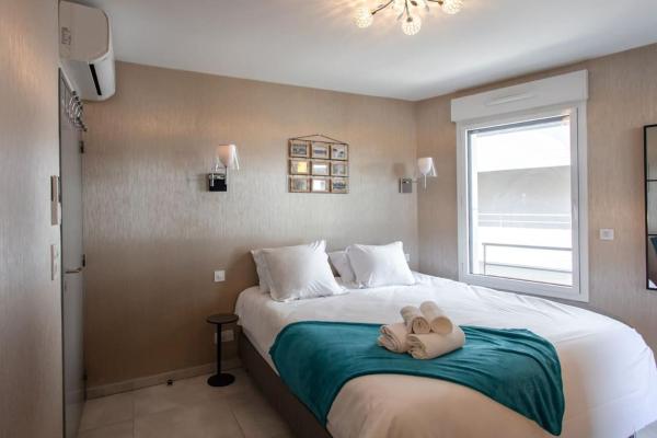 Billede 5: C2 - 2 BDR Montfleury - Pool, Garage, Terrace & AC