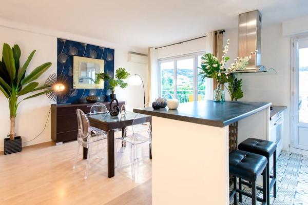 Fotografie 7: C5 - 2 BDR Blvd Carnot - 10 min Palais - AC & Terrace Sea View