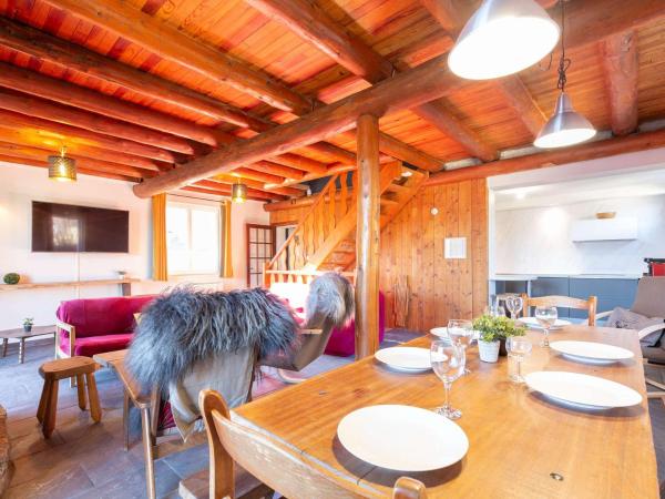 A la foto es mostra l'objecte Chalet typique rénové à Soulan, 4 chambres, 9 pers. - FR-1-296-349 situat a la ciutat de Aulon.