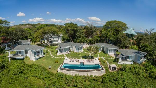 Adeluna Luxury Villas