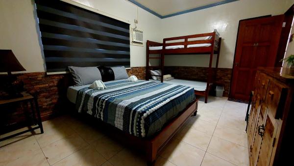 På billedet ses objektet UNK'S HOUSE HOMESTAY beliggende i byen Panglao.