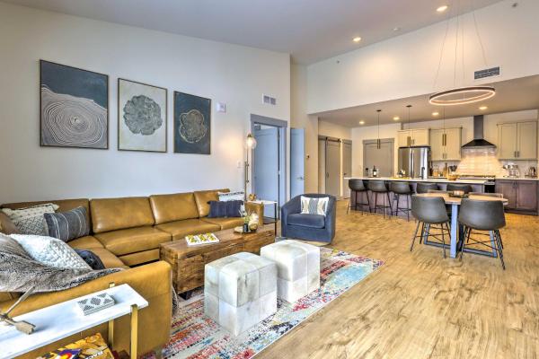 Billede 6: Condo w/ Mountain Views in Heart of Downtown!