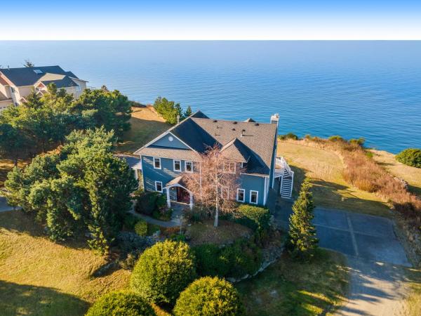 På billedet ses objektet Villa La Isla beliggende i byen Oak Harbor.