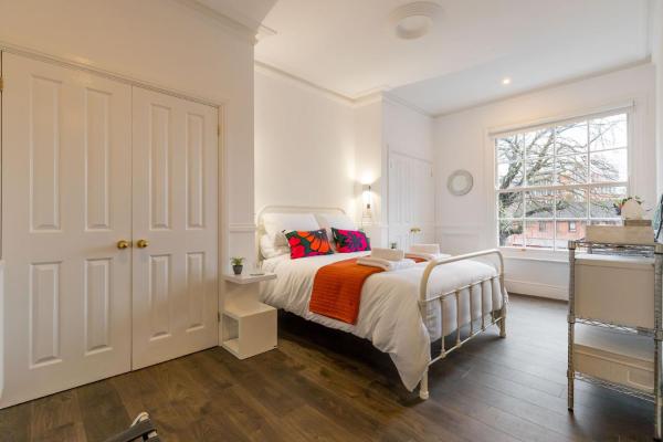 Bilde 3: Host & Stay - All Saints Green Cottage