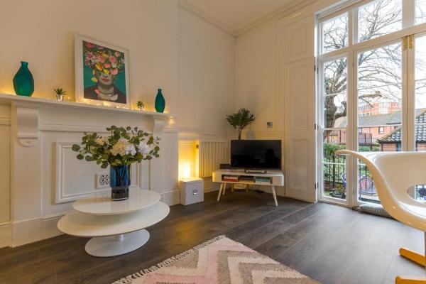 Bilde 9: Host & Stay - All Saints Green Cottage
