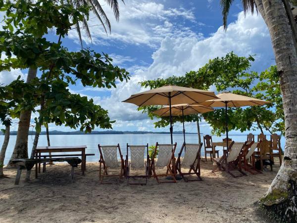 En la foto se muestra el objeto Native Cabana at Amihan Surf Cabanas ubicado en la ciudad de Isda Islet.