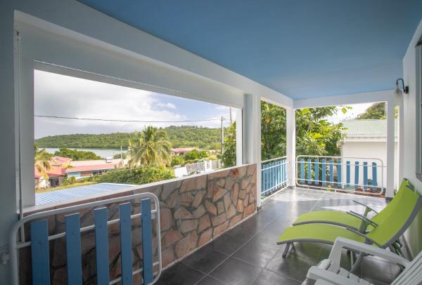 Στη φωτογραφία φαίνεται το αντικείμενο La Villa Bleue Topaze 1er - Vue Mer που βρίσκεται στην πόλη Le Vauclin.