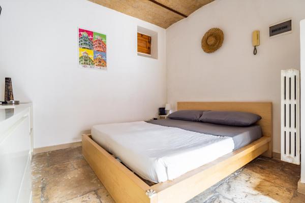 A la foto es mostra l'objecte Quintino Apartment situat a la ciutat de Bari.