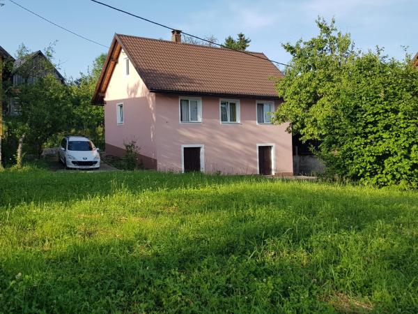 A la foto es mostra l'objecte Holiday house with a parking space Brod Moravice, Gorski kotar - 20512 situat a la ciutat de Brod Moravice.