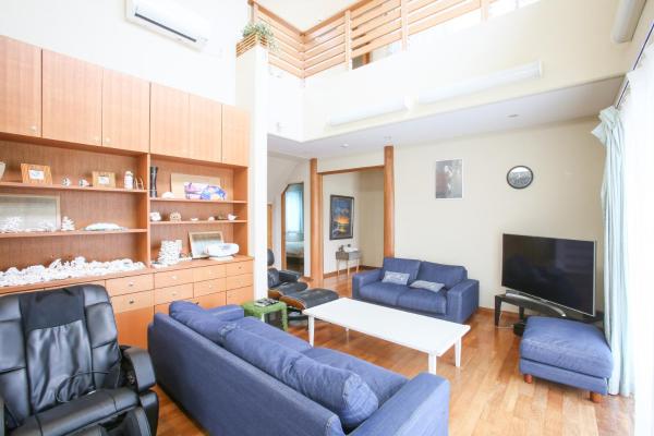 Op de foto is het object Branches Villa Kabira te zien, gelegen in de stad Kabira.