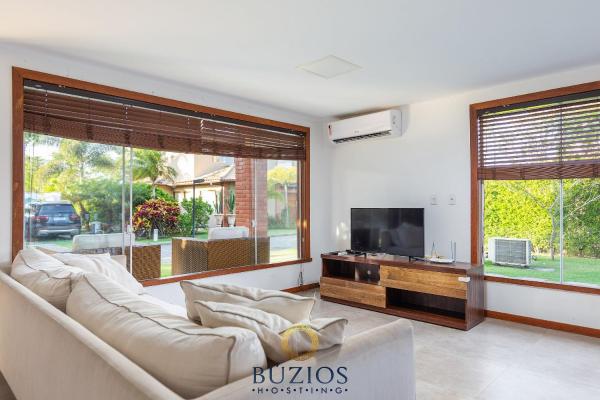 A la foto es mostra l'objecte Bz01 Casa com piscina privativa 150m da praia situat a la ciutat de Búzios.