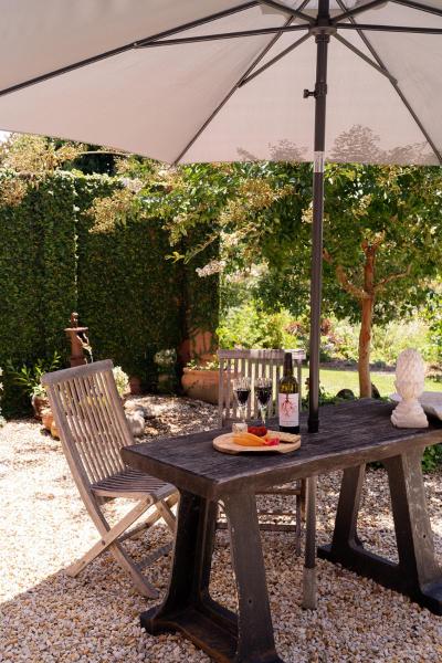 Billede 2: Tranquil, spacious and private garden retreat