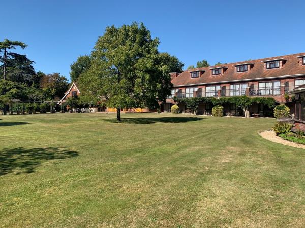 På billedet ses objektet Springfield Country Hotel, Leisure Club & Spa beliggende i byen Stoborough.