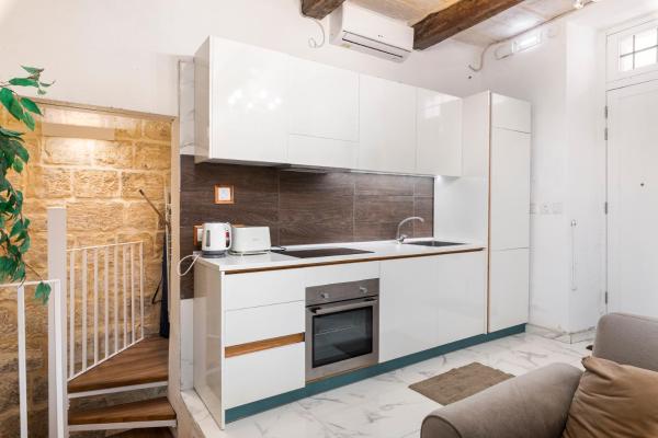 Φωτογραφία 8: Chic, Stylish 1 Bedroom Maisonette - Close to Valletta
