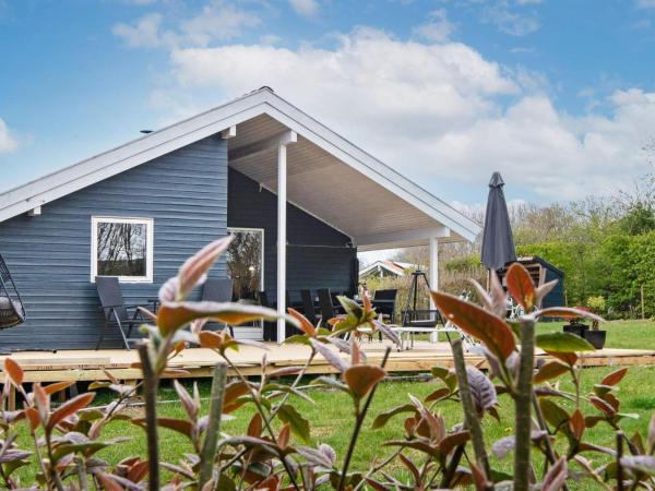 8 person holiday home in Sydals-By Traum, Sønderby