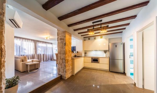Apartman ŠKor - Comisa