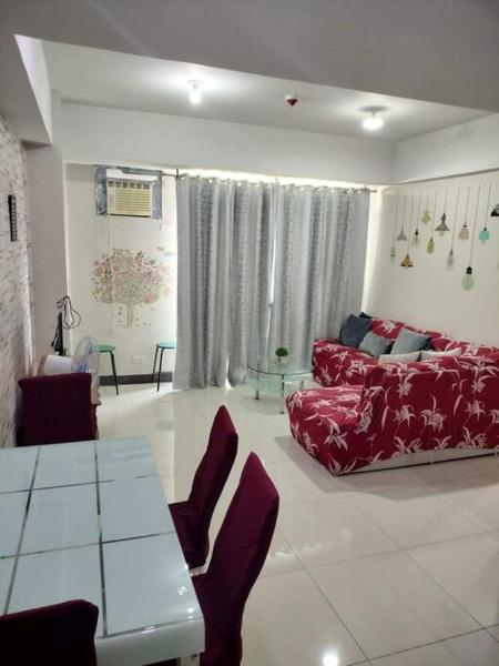 A la foto es mostra l'objecte Cubao Manhattan Heights, Unit 8BC Tower B, 1 BR situat a la ciutat de Manila.
