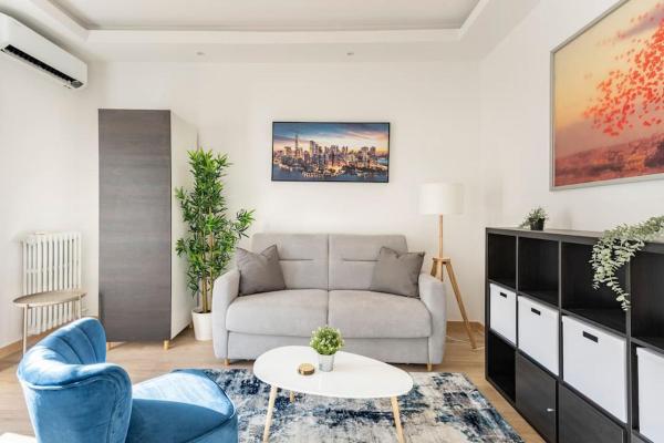 Renovated Apartment Near the Beach, Ницца
