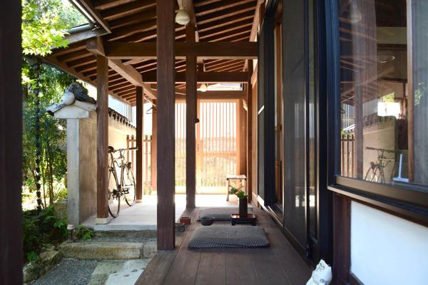 På bildet vises objektet 続異人館 ZOKU IJINKAN Guest House som ligger i byen Hasami.