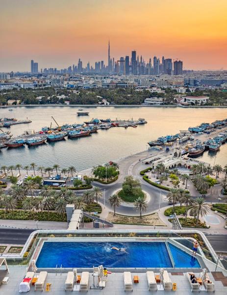 En la foto se muestra el objeto Al Bandar Rotana – Dubai Creek ubicado en la ciudad de Dubái.