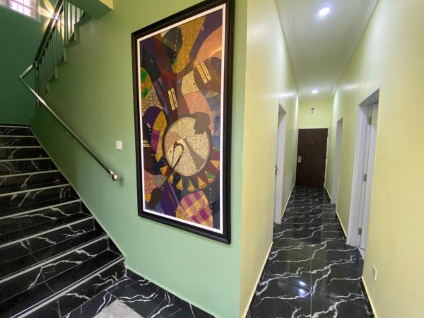 Στη φωτογραφία φαίνεται το αντικείμενο C7 Hazelwood Residence & Suites που βρίσκεται στην πόλη Αμπούζα.