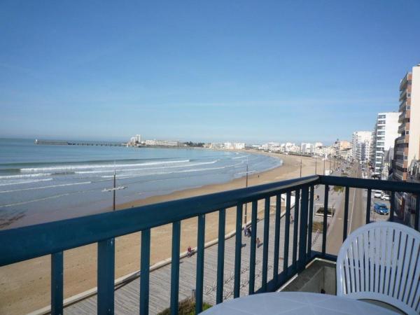 Studio Rénové Face Mer Avec Balcon Au Centre Plage, Proche Commerces - Les Sables D'olonne - Fr-1-92-748 - Vendée
