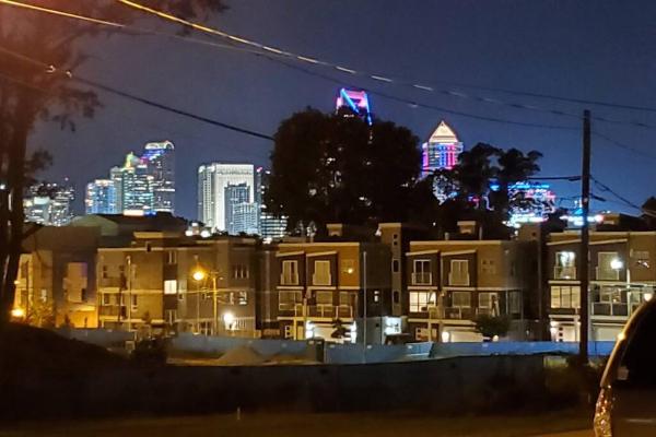 Fotografie 5: Suite 4, Sleep 5, Walk to Attractions in Uptown