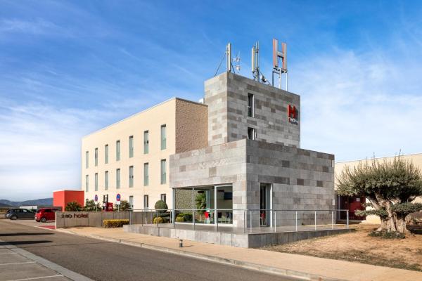 A la foto es mostra l'objecte Hotel 280 Zaragoza situat a la ciutat de Calatorao.